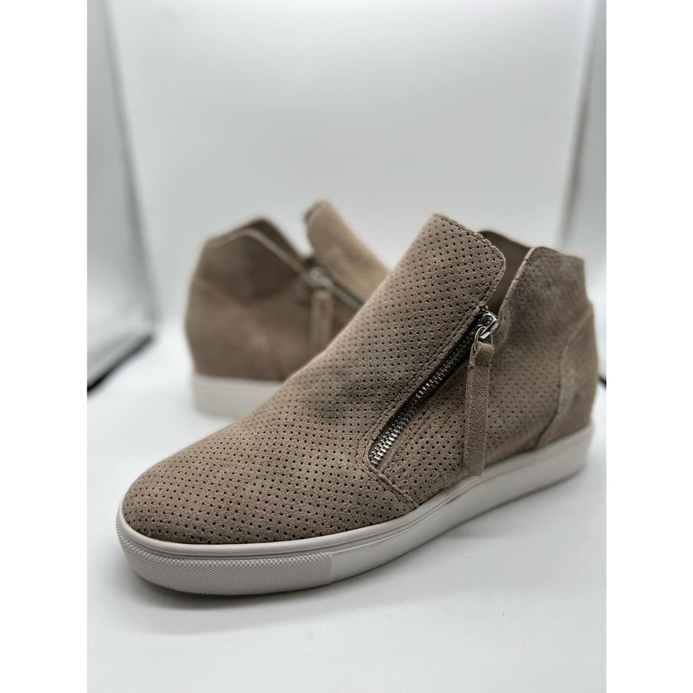 Steve Madden Taupe Suede Caliber Sneaker Womens Size 10 NWOB